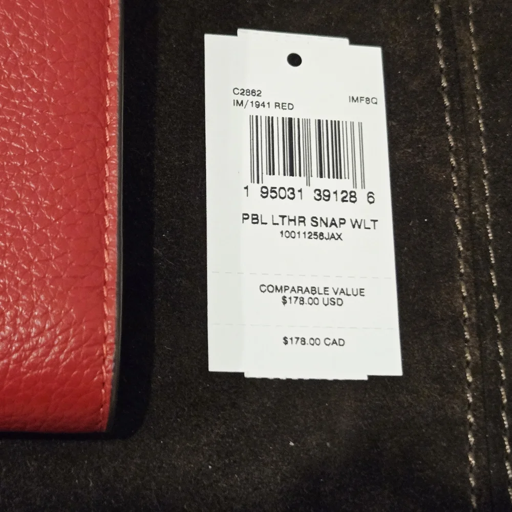 Coach 1941 Red Pebbled Leather Wallet Item #C2862 New With Tag No Use Or Stains - Picture 2 of 7